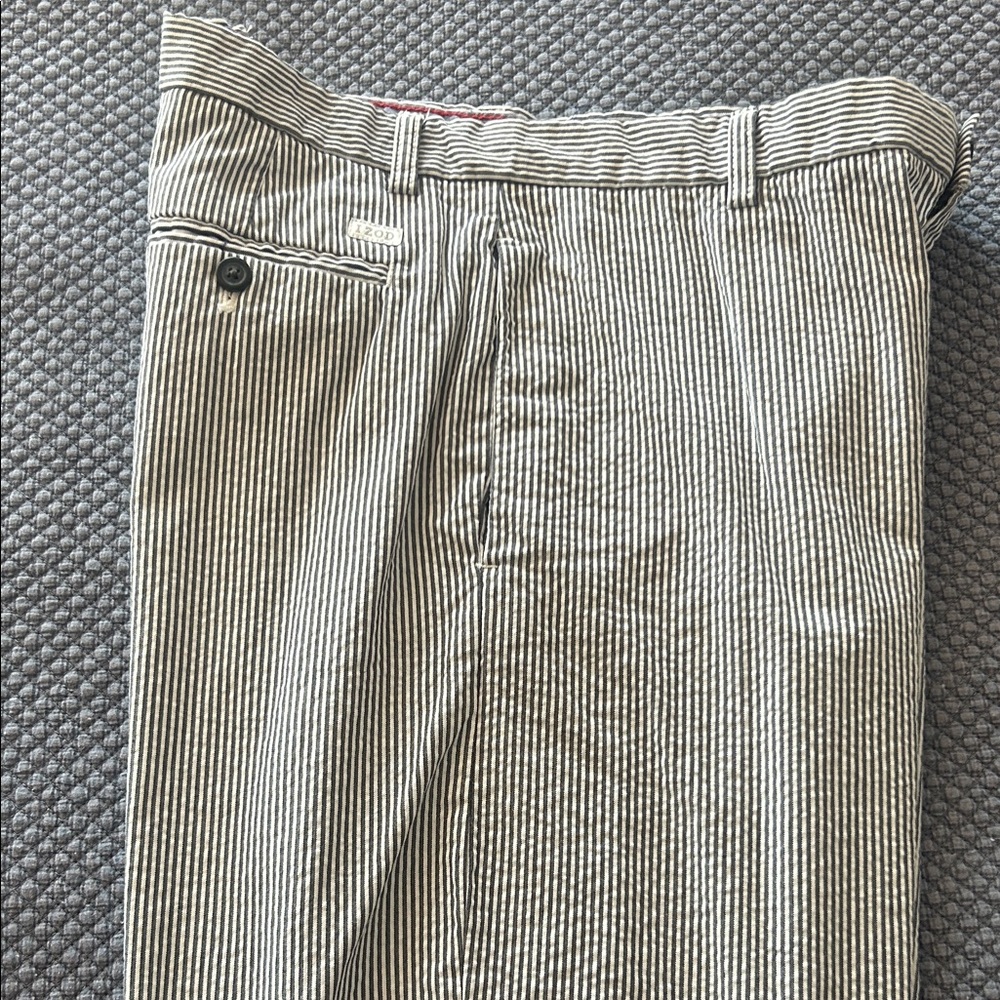 Izod Men's Black and White Striped Dress Pants